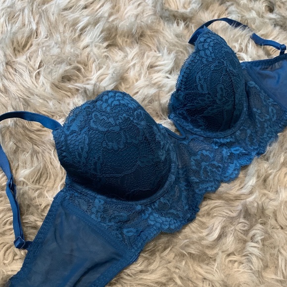 LA SENZA crop bra | size 34D - Picture 5 of 10